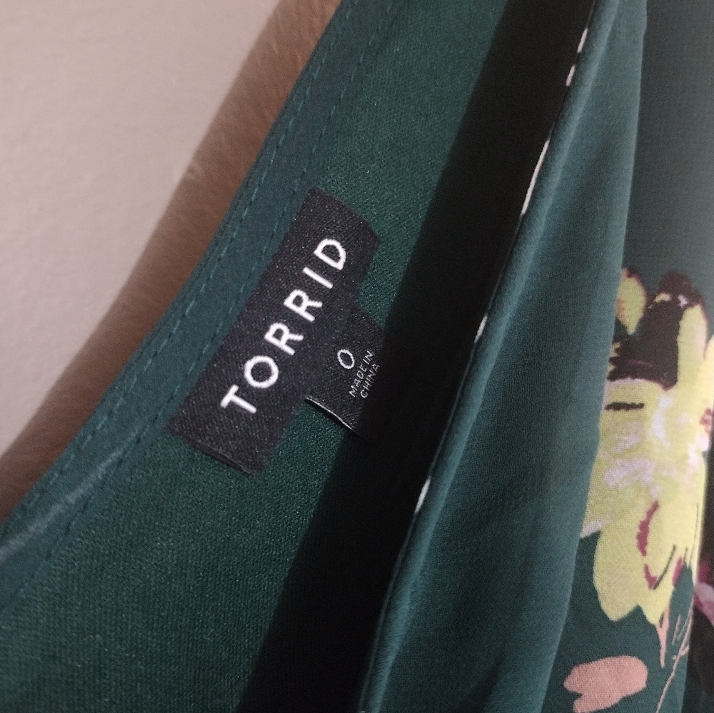 Torrid Green Floral Midi Faux Wrap Dress - Picture 5 of 5